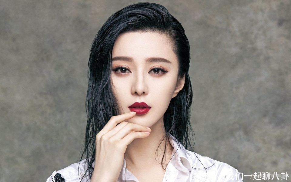 崔永元范冰冰事件愈演愈烈, 华谊集团股票大跌