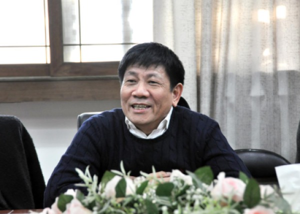 万和控股董事长钟涛,万和紫荆董事长欧阳世伟做客鑫融基-北京时间