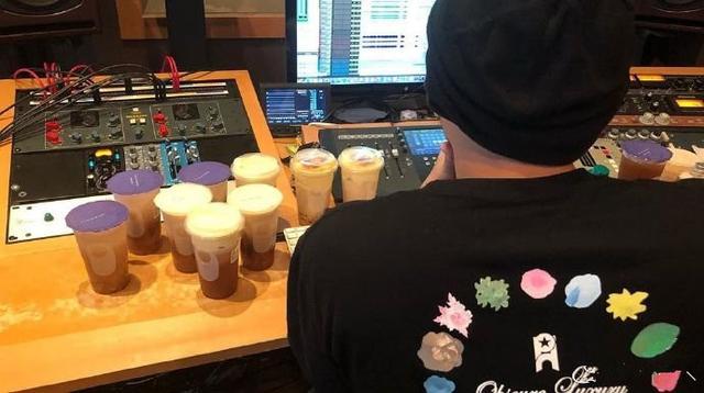 周杰伦和梁朝伟让我们见识到了:有钱有闲的人