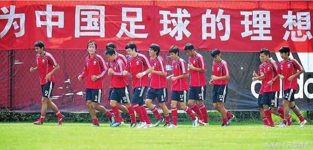 中国足球名将:李惠堂世界球王,孙继海亚洲球王