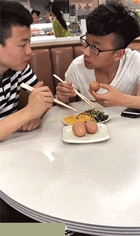 有趣段子:一得势就挤兑人，真跟相声里说的那样