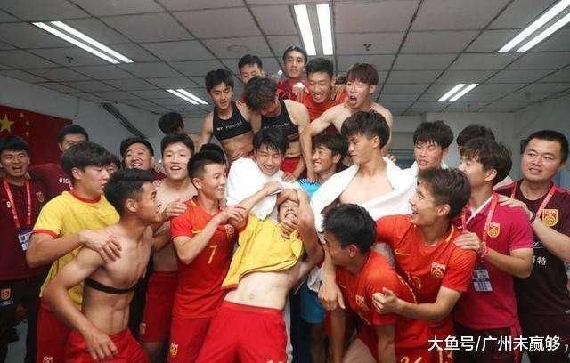 从垫底到夺冠!中国足球又一超白金一代,最强土