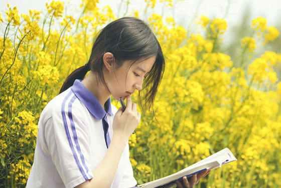 刘亦菲王智郑爽陈妍希 盘点演过校花的清纯女星 刘亦菲王智郑爽陈妍希 盘点演过校花的清纯女星