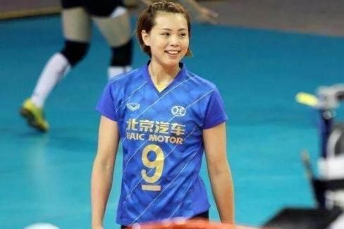 朱婷回归女排国家队,曾春蕾却走了?国家队合照