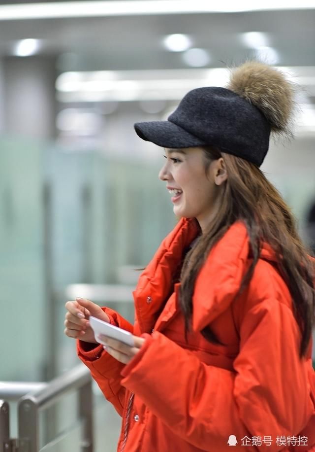 陈瑶这羽绒服穿的真是尴尬到辣眼睛,网友:和景