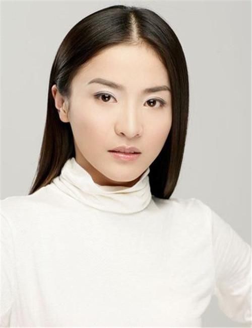 任泉小13岁老婆近照曝光,长成这样难怪一直不公开