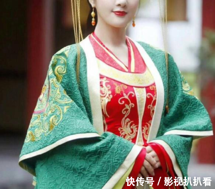 看古装新娘半身照,你能找出赵丽颖和唐嫣吗?杨