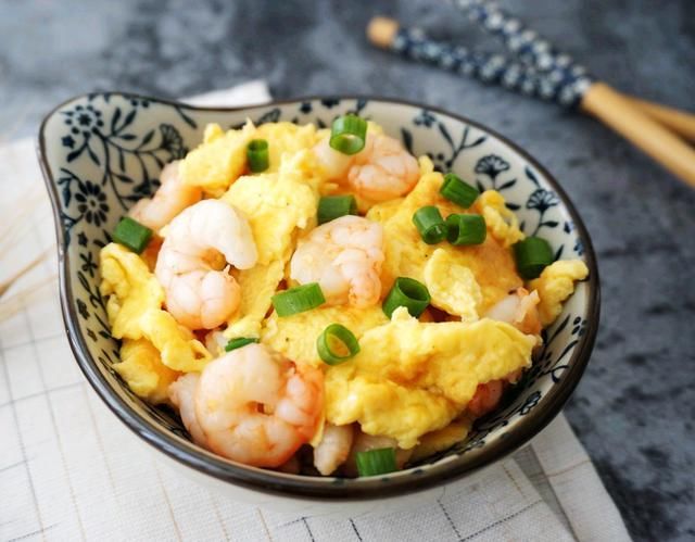 老人小孩最爱吃的家常菜,别忘了做给家人吃哦