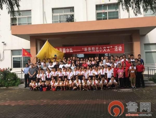 广饶县同和小学走进开发区敬老院开展新时代文