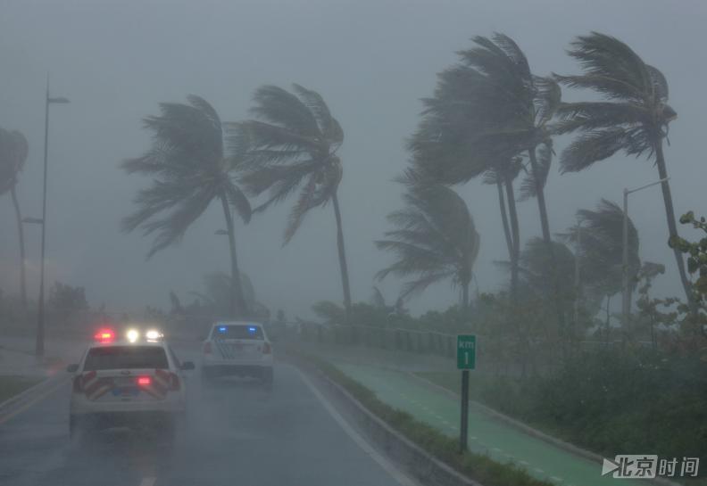 截至目前，“厄玛”已在圣马丁岛法国属地、波多黎各、安提瓜和巴布达等地总共造成至少14人死亡，120万人受灾。