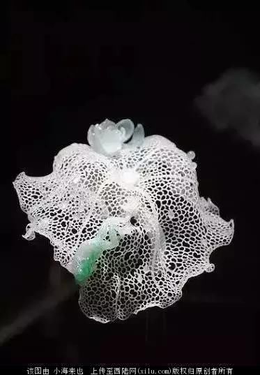 老外坐故宫龙椅竟离奇死亡,灵异背后太吓人