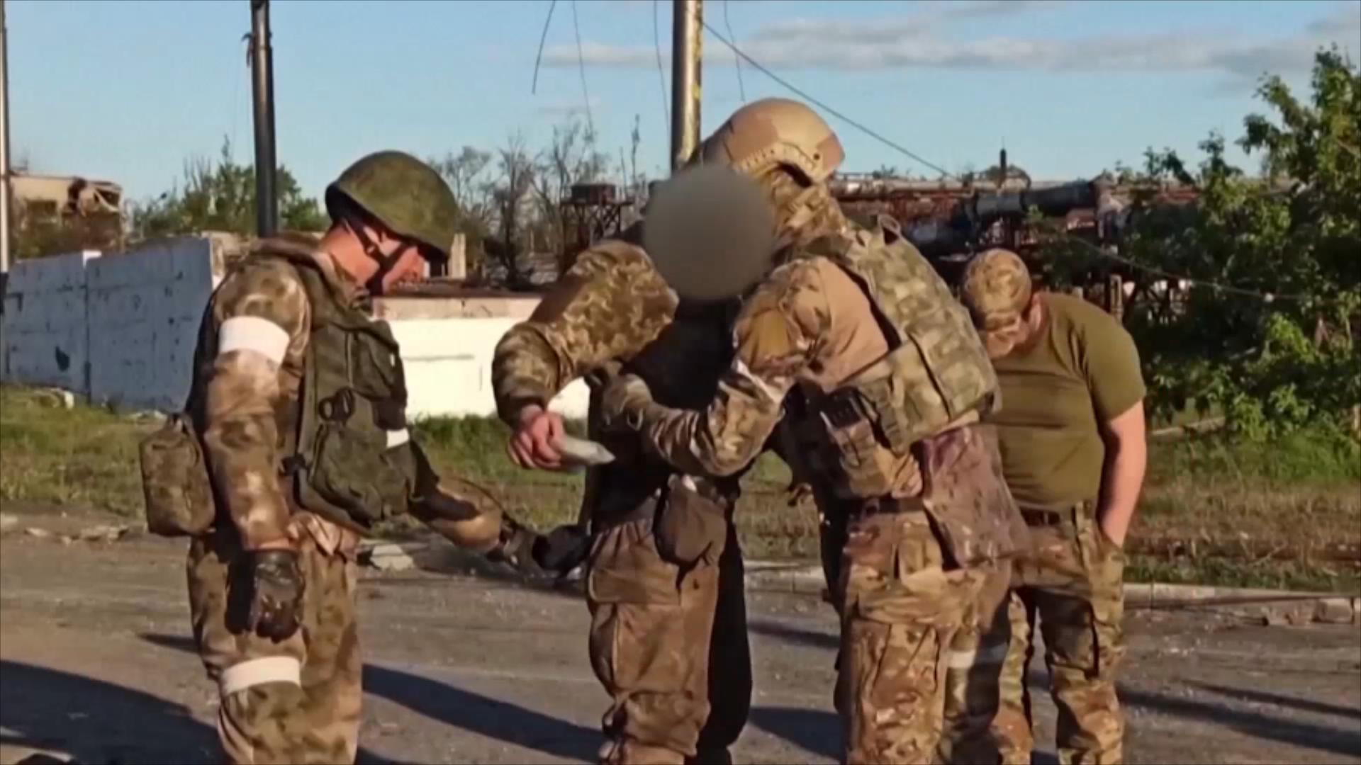 俄国防部：亚速钢铁厂内乌方武装人员仍在不断投降