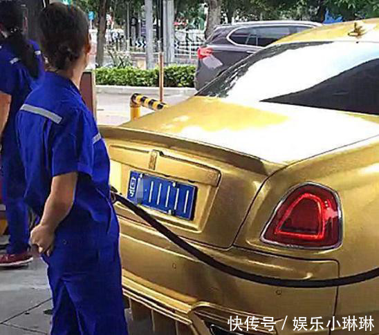 现身广东加油站,车牌五连号,轮毂真霸气金龙