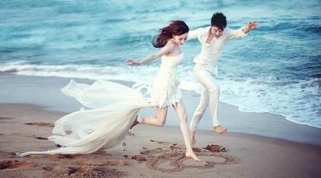 从李小璐出轨薛之谦和Pgone看,贾乃亮哪里比