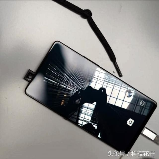 满满的都是惊喜,vivo NEX与小米8探索版同价,