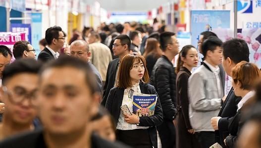 2019年将是中国生产存储芯片元年;IMF警告全