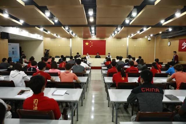 中国短道速滑队吹响2022集结号 中国短道速滑队吹响2022集结号