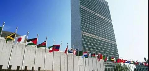 侠客岛:神秘人士在党报开怼美国副总统,于是我