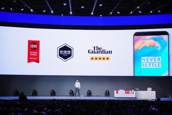 选一加5T还是选华为Mate 10 Pro?我们来对比