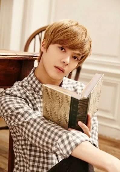 池韩率从NCT出道失败离开SM,再次站上选秀舞