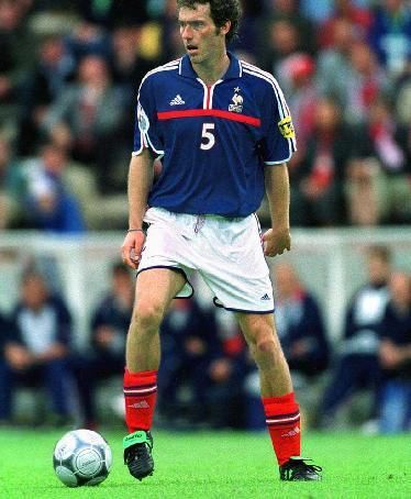 法国夺冠了,但与1998年的法国比,谁更强?