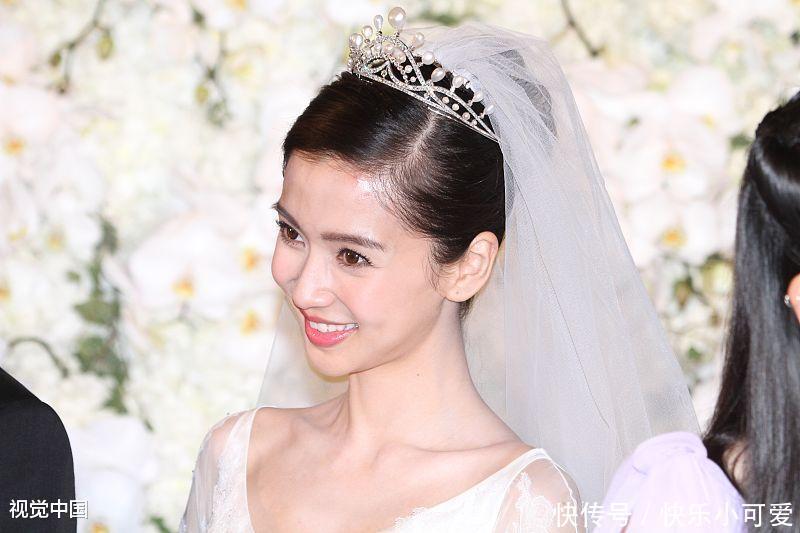 小海绵餐厅哭闹引围观, 杨颖这举动暴露人品, 网