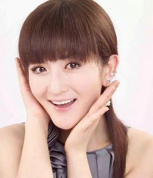 为什么娱乐圈谢娜的微博粉丝最多?