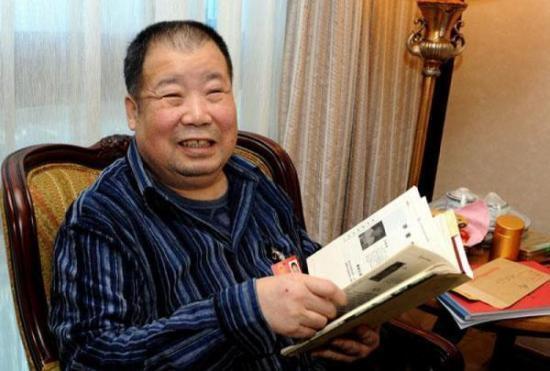 反腐作家二月河：反腐还需筑牢家风“反腐墙”