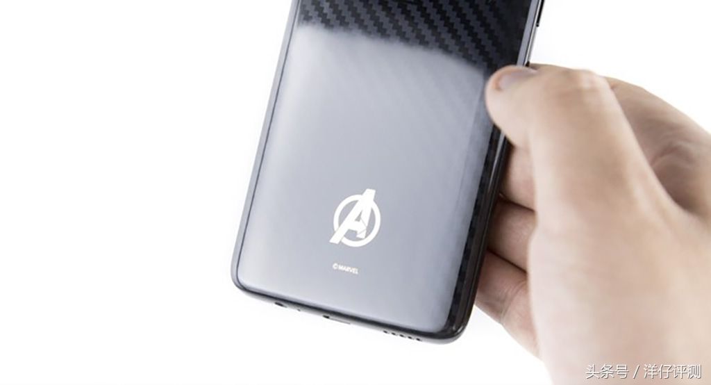 漫威旗舰一加6开箱与一加5T对比