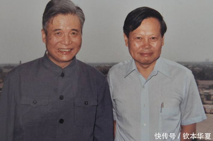 杨振宁问邓稼先:研究原子弹国家给你发多少钱