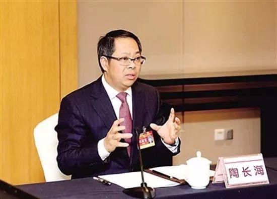 重庆领导4天内4进4出 今年13名省部级已变动