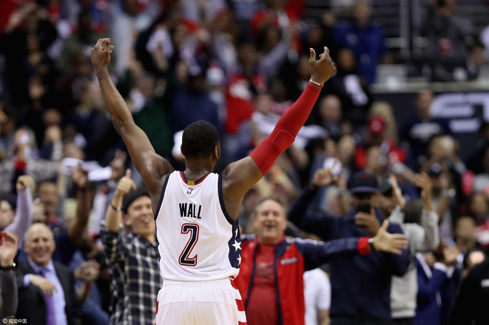 沃尔32 9奇才主场完胜 三将69分老鹰0-2回家