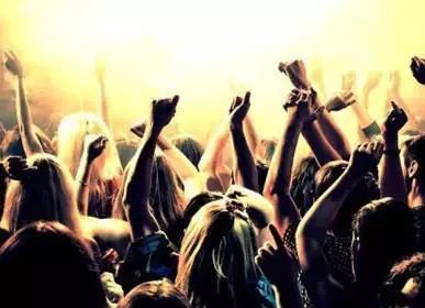 中国人在美国上学生活需要多少钱?