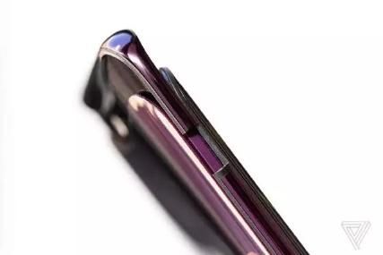 93.8%屏占比,FINDX点亮屏幕的瞬间,惊艳了世