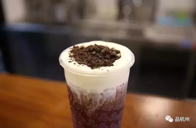 用一杯kiss奶盖茶