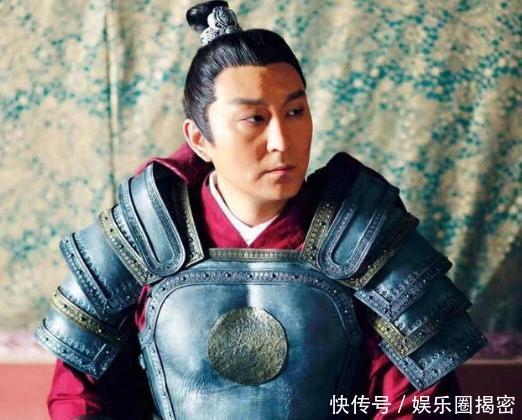 23岁出道,饰演反派走红,却正红时因酒驾撞上护