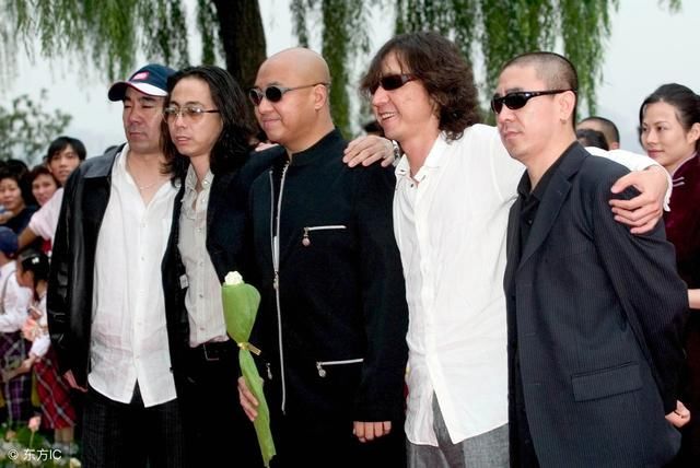 中国摇滚的半壁江山?汪峰是流行摇滚,谢天笑是