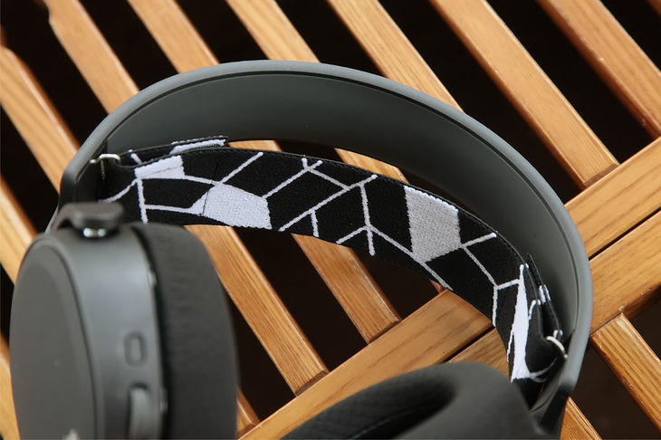 GAMING UP!赛睿Arctis寒冰3蓝牙版游戏耳机评