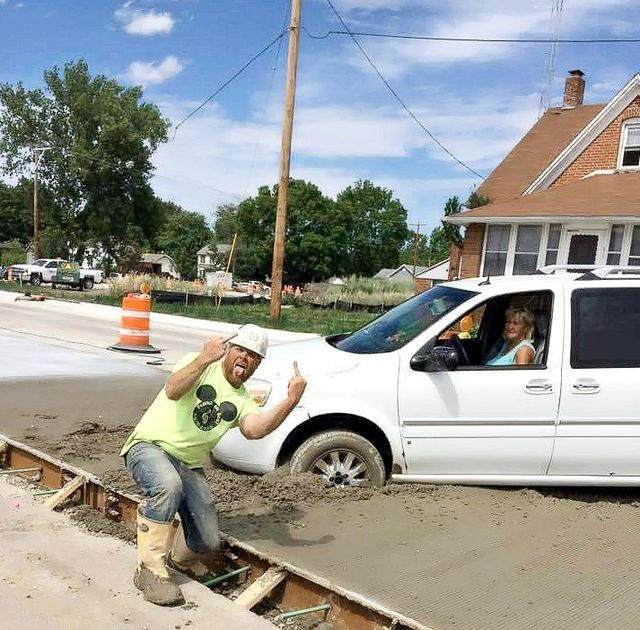 搞笑图片幽默段子笑话:长大了找不到对象,你又