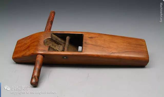 手工木刨居然可以薄到如此境界?!