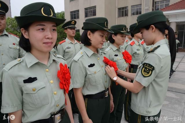 中国当2年兵而退伍的军人收入多少?退伍费不