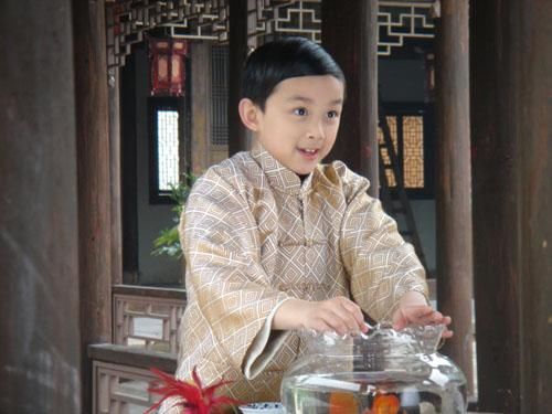 被撒贝宁调侃身高,王俊凯机智回应,除了他最让