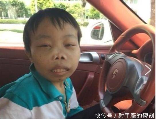 网红被封杀后陈山搬砖,天佑拜佛,卢本伟回归老