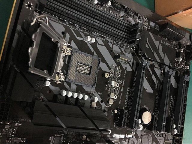 2018年intel第八代平台装机教程:手把手教你组