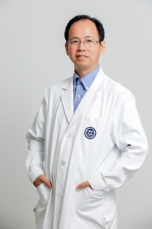 北大国际医院眼科李明武:练好内功,未来可期