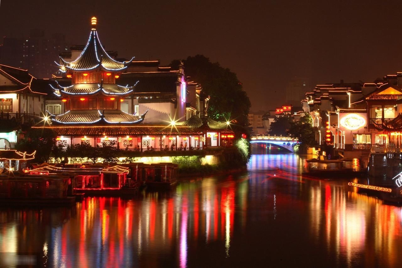 中国十大夜景最美的城市,夜上海排名第二,看看