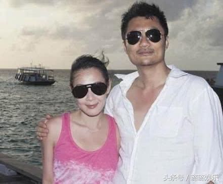 48岁刘若英一家,老公背景显赫儿子似爸,今变大