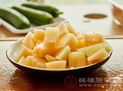 哈密瓜吃了会胖吗 吃它可以治疗贫血(2)