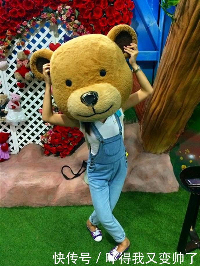 开心一刻笑话:早上去文具店买东西,老板和老板