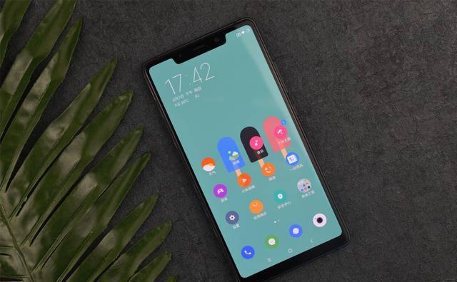 一分钱一分货,小米8SE与小米8相差700块,到底